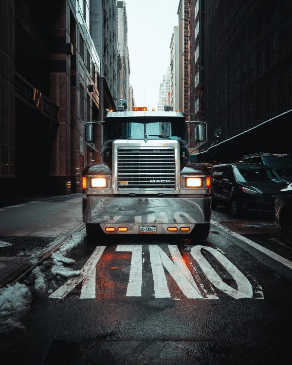 truck-7144089_1920